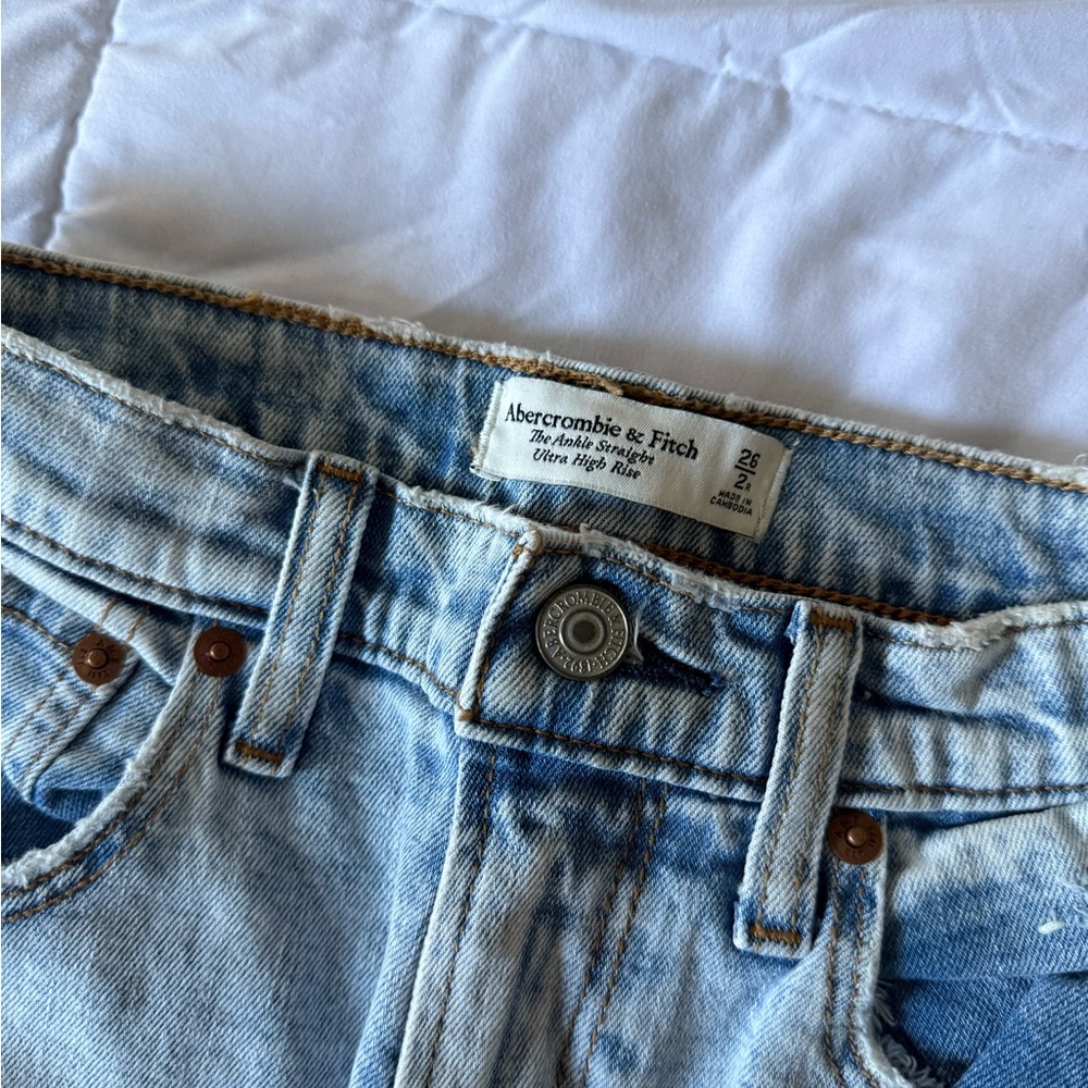 Abercrombie & Fitch Ankle Straight Ultra High Rise